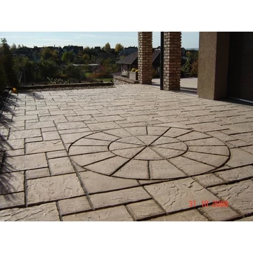 Térkő Római antik kiskör D1,8m beillesztő idommal 1,8x1,8m