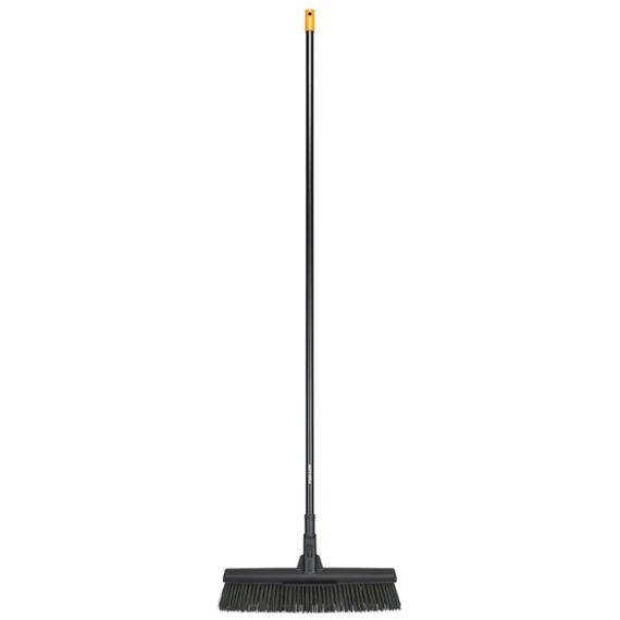 FISKARS Solid univerzális kültéri seprű (L)