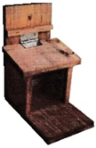 Mókusetető 16x21x25cm (fenyő)
