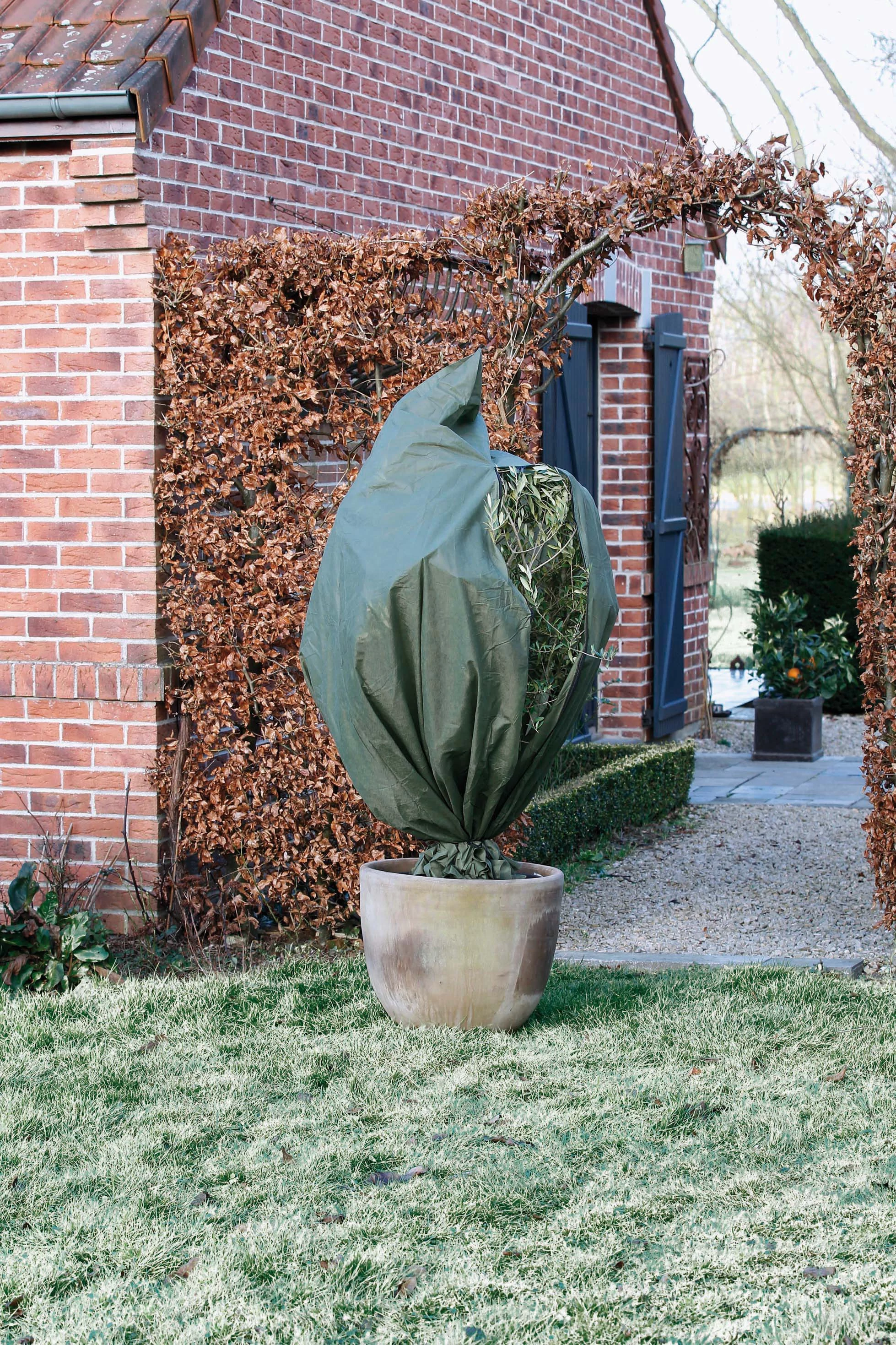 Téli takarófólia zipzárral, zöld, átm. D:2m, 250cmx314cm 70g/m2/ fátyolfólia